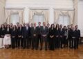 Ορκωμοσία υποψηφίων ακολούθων πρεσβείας παρουσία Τασούλα και Γεραπετρίτη