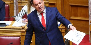 Βουλή: Σκληρή αντιπαράθεση Κωνσταντοπούλου - Γεωργιάδη