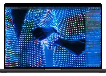 Apple MacBook Pro with PROLED XDR Display Pixelmator Pro