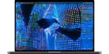 Apple MacBook Pro with PROLED XDR Display Pixelmator Pro