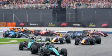 Με καθυστέρηση 93' ξεκίνησε το Grand Prix του Μπαχρέιν - www.ertsports.gr