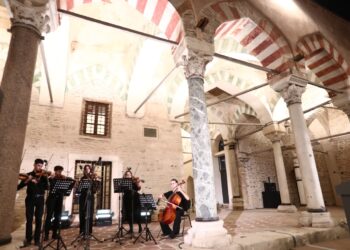 Θεσσαλονίκη: Εγκαινιάστηκε και αποδόθηκε στο κοινό το Αλκαζάρ – Λ. Μενδώνη: «Ανήκει στη Θεσσαλονίκη, στους πολίτες της και στους επισκέπτες της»