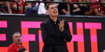 Μπαρτζώκας: «O Κόντσαρ μπορεί να συνδέσει αποτελεσματικά διαφορετικά στοιχεία, ευχαριστώ τν Εντζάι» - www.ertsports.gr