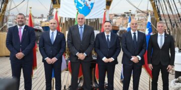 Δένδιας: Η Ελλάδα συμβάλλει στη διαμόρφωση ισχυρότερου πλαισίου περιφερειακής ασφάλειας, με σημείο αναφοράς το Διεθνές Δίκαιο και το Δίκαιο της Θάλασσας - ertnews.gr
