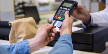 Ηλεκτρονικές αποδείξεις: Φορο-ποινή 22% για το έλλειμμα αν η αξία τους δεν ανέρχεται στο 30% του ατομικού εισοδήματος