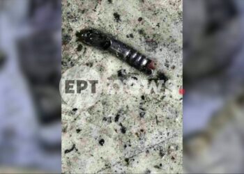 Έκρηξη στον Κολωνό: Αποκλειστικές φωτογραφίες από τα υπολείμματα του μηχανισμού – Τι ερευνούν οι αρχές