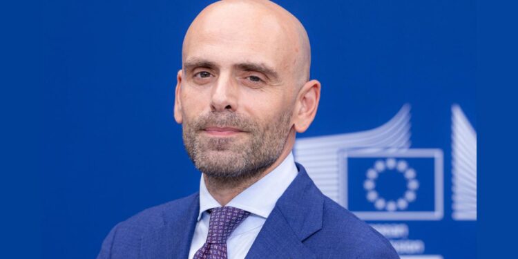 Ο Ζαχαρίας Γιακουμής αναλαμβάνει επικεφαλής της Αντιπροσωπείας της Ευρωπαϊκής Επιτροπής στην Ελλάδα