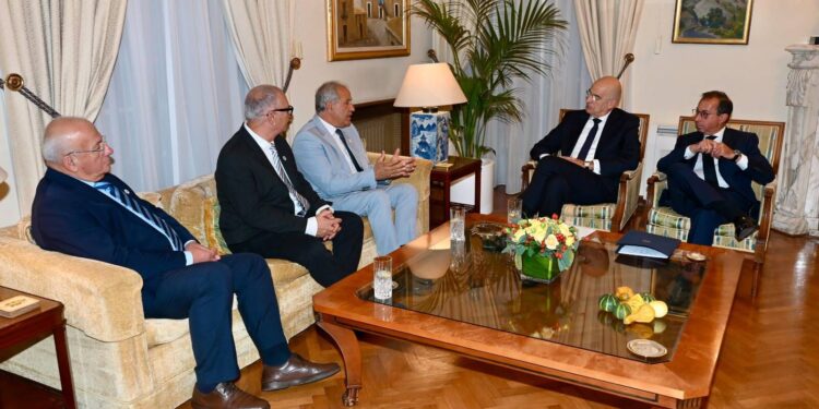 Συνάντηση Δένδια στην Κύπρο με τον προεδρεύοντα της Επιτροπής Κατεχομένων Κοινοτήτων