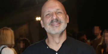 Νίκος Μουτσινάς: Δεν μπορεί να ασχολείται όλη η Ελλάδα με το τι συμβαίνει στην Άννα Βίσση και στον Νίκο Καρβέλα