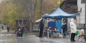 Παγκόσμιος συναγερμός για πιθανή εξάπλωση της πανώλης: Πληροφορίες για δεύτερο θάνατο - 4 χώρες βάζουν μπλόκο στα σύνορα μετά τον θάνατο της 28χρονης