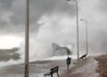 Καιρός: Ισχυρές καταιγίδες και άνεμοι 10 μποφόρ σαρώνουν τη χώρα – Πού θα χτυπήσουν τα έντονα φαινόμενα τις επόμενες ώρες