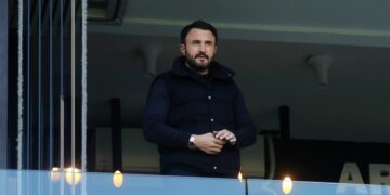 Απαγόρευση εισόδου για 15 ημέρες σε Καρυπίδη και Πρίτσα - www.ertsports.gr