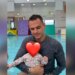 Ο Παναγιώτης Κουτσουμπής πήγε για baby swimming με την κόρη του, Ξένια