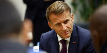 Μακρόν: Να μην επαναληφθούν οι σκηνές χάους - Σε επιφυλακή οι Αρχές για νέες κινητοποιήσεις