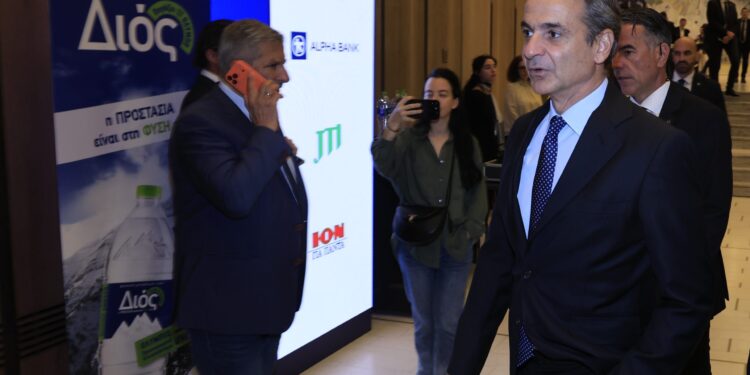 Live η ομιλία του Πρωθυπουργού στη Γενική Συνέλευση του ΣΕΒ