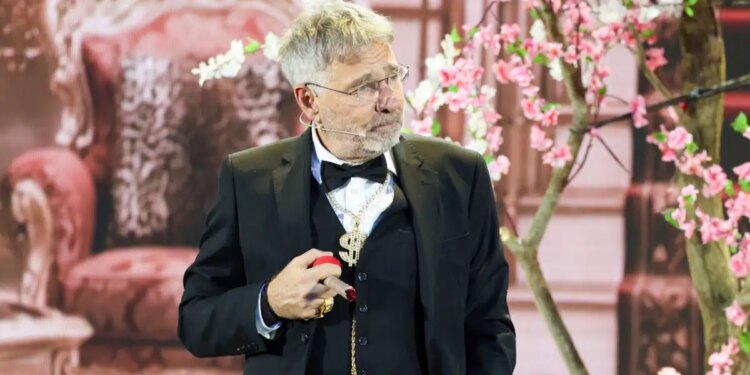 Θοδωρής Αθερίδης: «Δεν είχα πολέμους με τις γυναίκες που πέρασαν από τη ζωή μου»