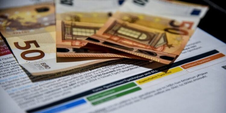 Έρχονται τα μέτρα στήριξης της κυβέρνησης για τη θέρμανση – Παρέμβαση και στα καύσιμα