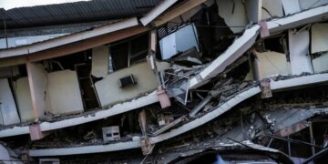 Σεισμός στον Παναμά: Εικόνες καταστροφής μετά τα 7,7 Ρίχτερ - Πάνω από 200 μετασεισμοί, ζημιές σε 900 σπίτια και γέφυρες