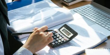 Καύσιμα: Έρχονται παρεμβάσεις στην αντλία και αυξημένο επίδομα θέρμανσης (Παραδείγματα)