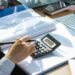 Καύσιμα: Έρχονται παρεμβάσεις στην αντλία και αυξημένο επίδομα θέρμανσης (Παραδείγματα)