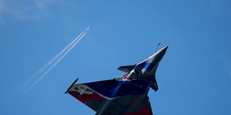 Βρετανία και Γαλλία: Μαχητικά Typhoon και Rafale για πρώτη φορά σε κοινή πυρηνική άσκηση