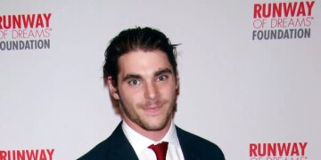 Πέθανε ο ηθοποιός RJ Mitte σε ηλικία 34 ετών - Πρωταγωνιστούσε στη σειρά «Breaking Bad»