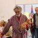 Σερβία: Άνοιξαν οι κάλπες για τις κρίσιμες βουλευτικές εκλογές - Ουρές στα εκλογικά τμήματα