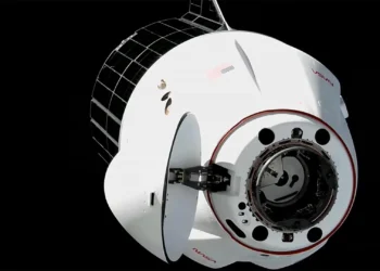 SpaceX: Τι μετέφεραν τα ασυνήθιστα επιστημονικά φορτία που έστειλε στον ΔΔΣ