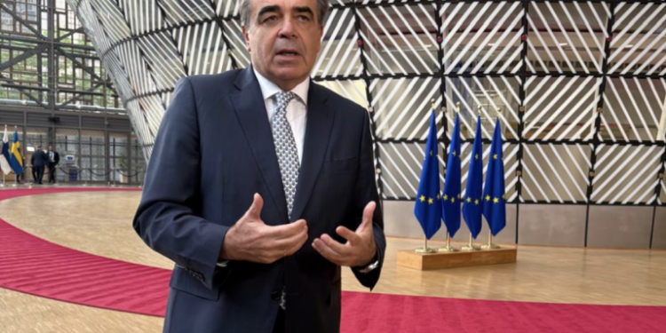 Μ. Σχοινάς από Λουξεμβούργο: Βρισκόμαστε κοντά σε μια συμφωνία που θα καλύπτει τη σχέση μεταξύ εισοδήματος και επενδύσεων, τη βοήθεια στους μικρούς αγρότες