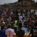 Ισπανία: Χιλιάδες μετανάστες απομακρύνθηκαν από καταυλισμό στη Θέουτα και μεταφέρθηκαν σε δομή