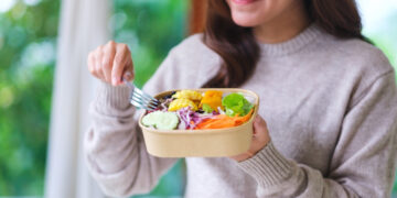 Διαιτολόγοι καταρρίπτουν 8 μύθους για τη vegan διατροφή, που πιστεύουν συχνά όσοι την ακολουθούν