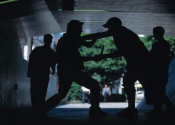 Πέντε ανήλικοι ξυλοκόπησαν 12χρονο στο γήπεδο «Άλκης Καμπανός» – Στο νοσοκομείο εκτός κινδύνου το παιδί