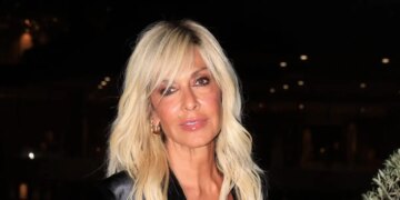 Άννα Βίσση - Δήμητρα Κούστα: Η Σταματίνα Τσιμτσιλή αποκάλυψε τον λόγο που ταξίδεψαν στο Παρίσι