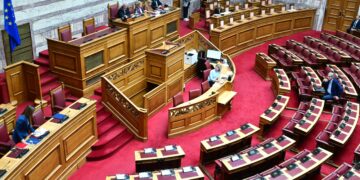 Τα μετεκλογικά σενάρια και το «στοίχημα» της αυτοδυναμίας στο επίκεντρο της πολιτικής αντιπαράθεσης