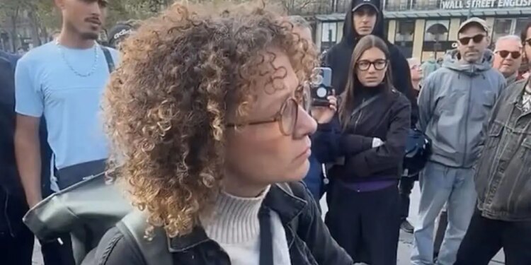 Σφοδρές αντιδράσεις στη Γαλλία για τον χαρακτηρισμό «παράπλευρη απώλεια» στελέχους του Μελανσόν για καταγγελία απόπειρας βιασμού